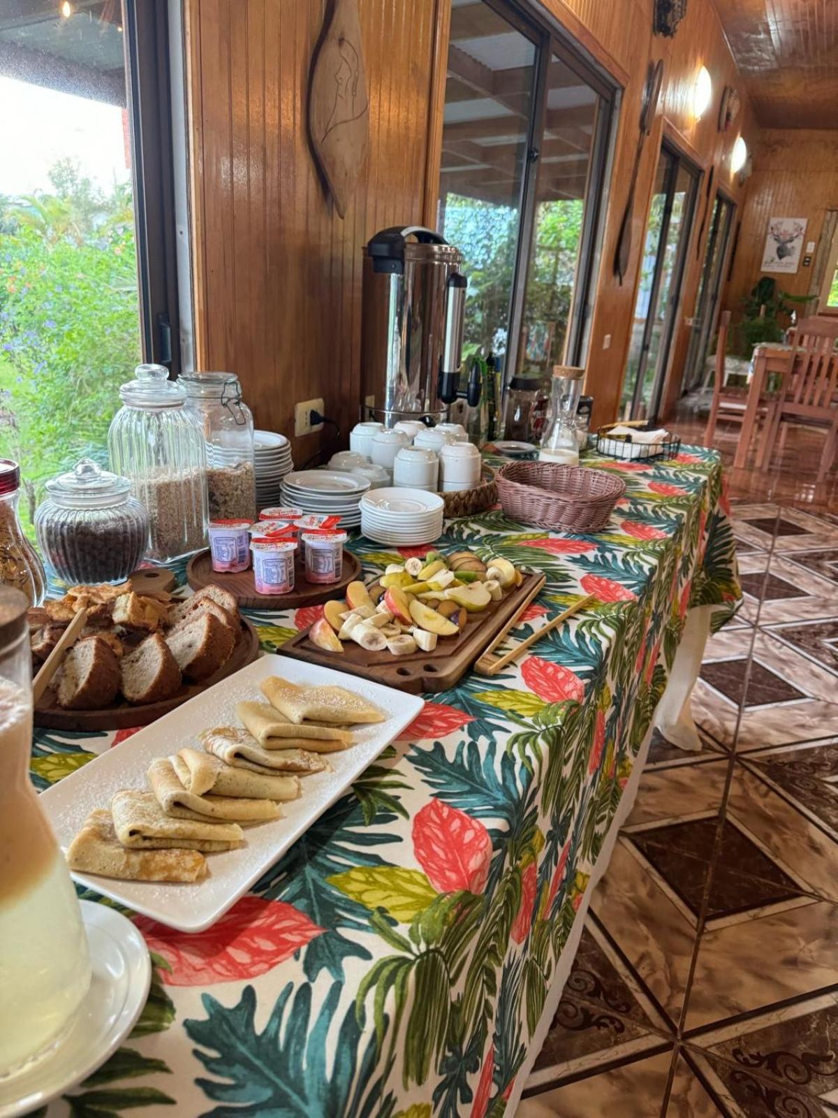 Teanehi Bed & Breakfast Hanga Roa Eksteriør billede