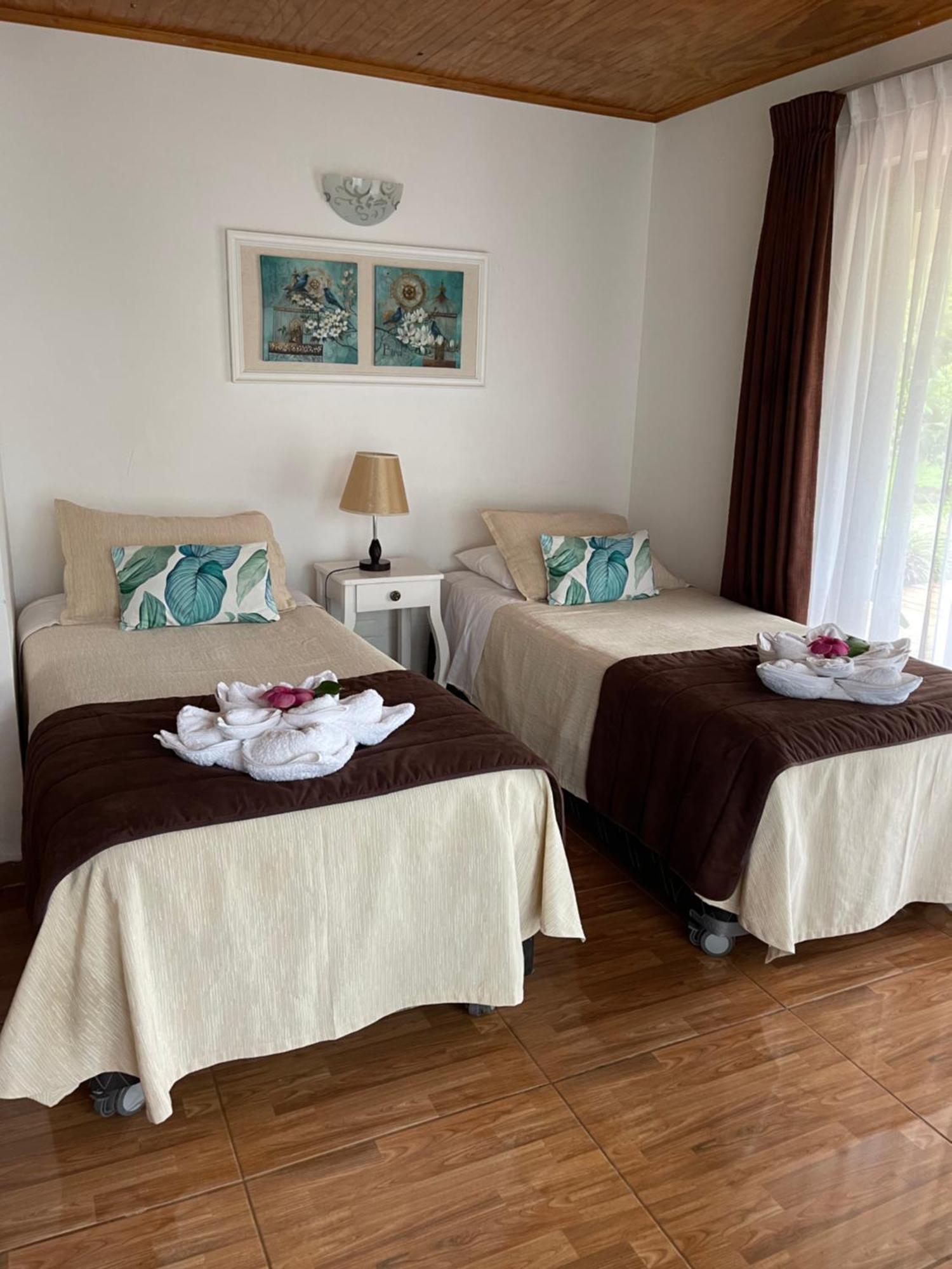 Teanehi Bed & Breakfast Hanga Roa Eksteriør billede