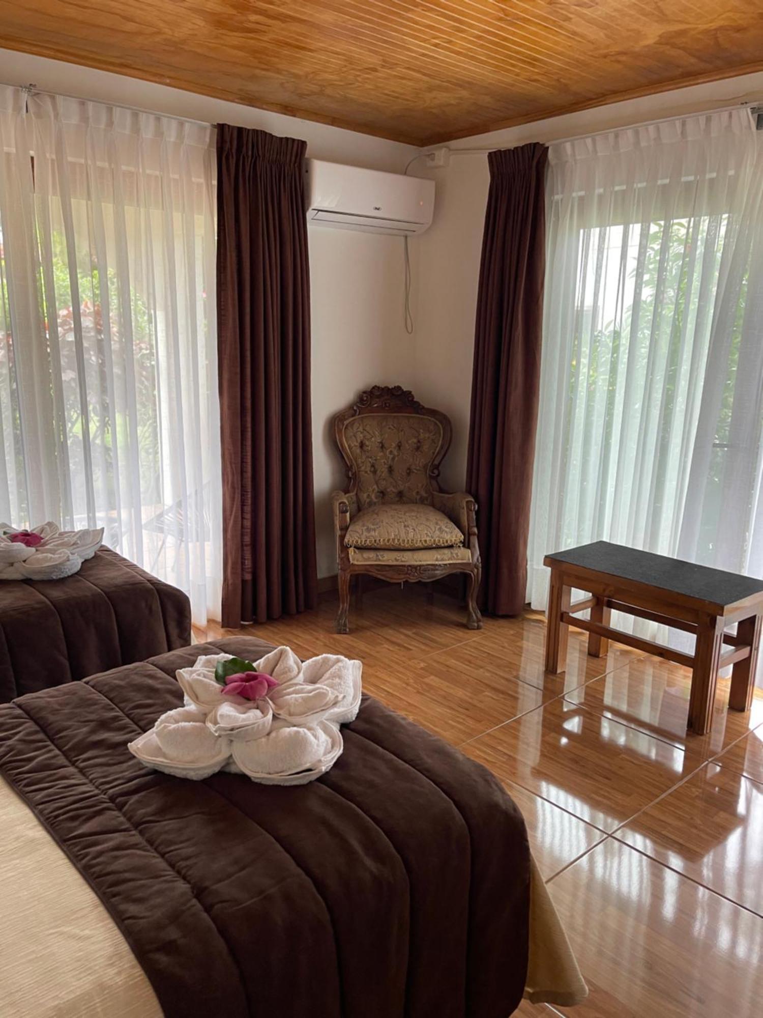 Teanehi Bed & Breakfast Hanga Roa Eksteriør billede